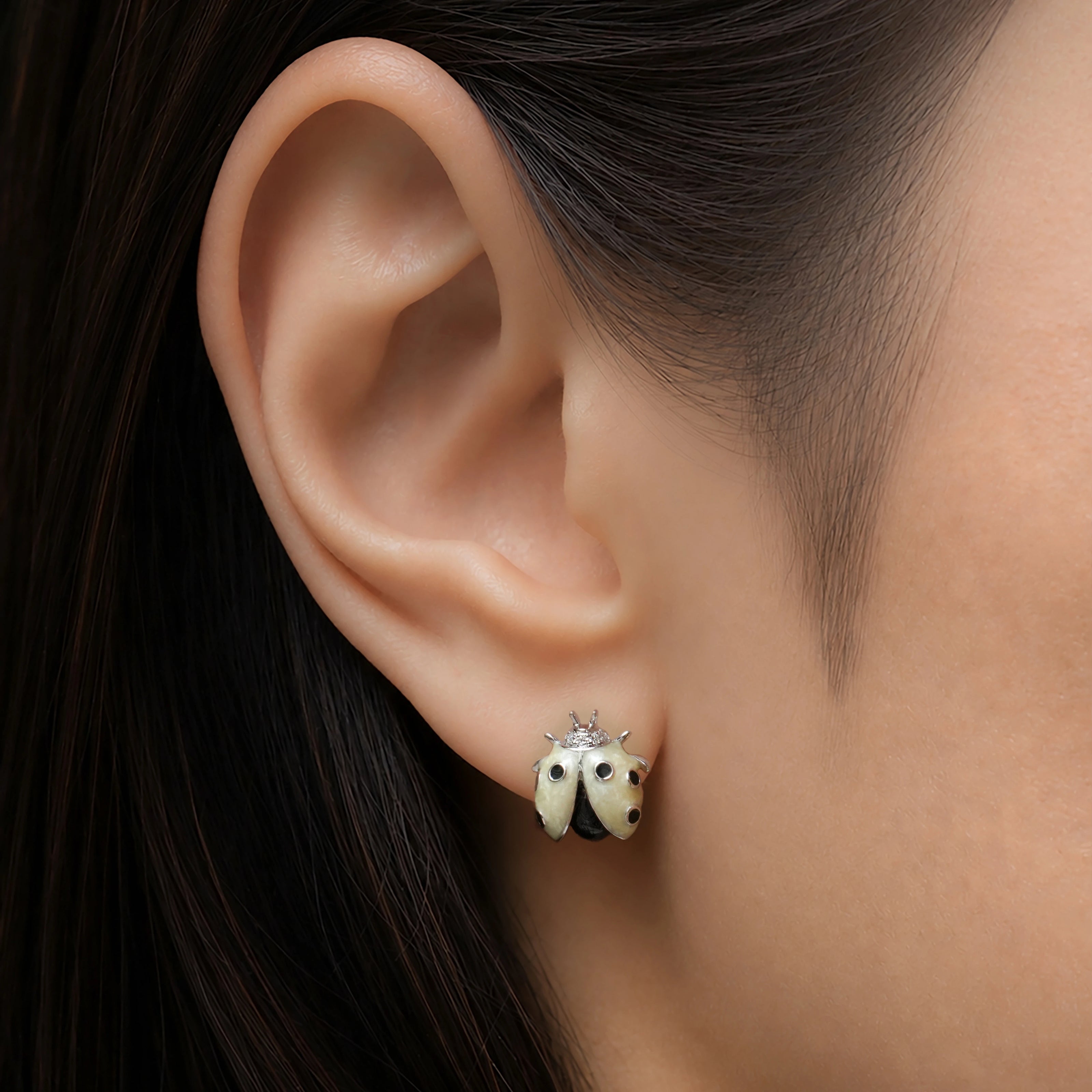 Garden Little Knight Asymmetric Stud Earrings