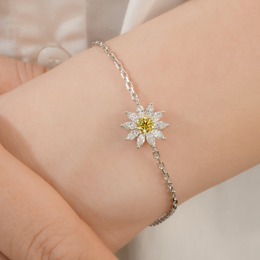 Sunlit Daisies Bracelet