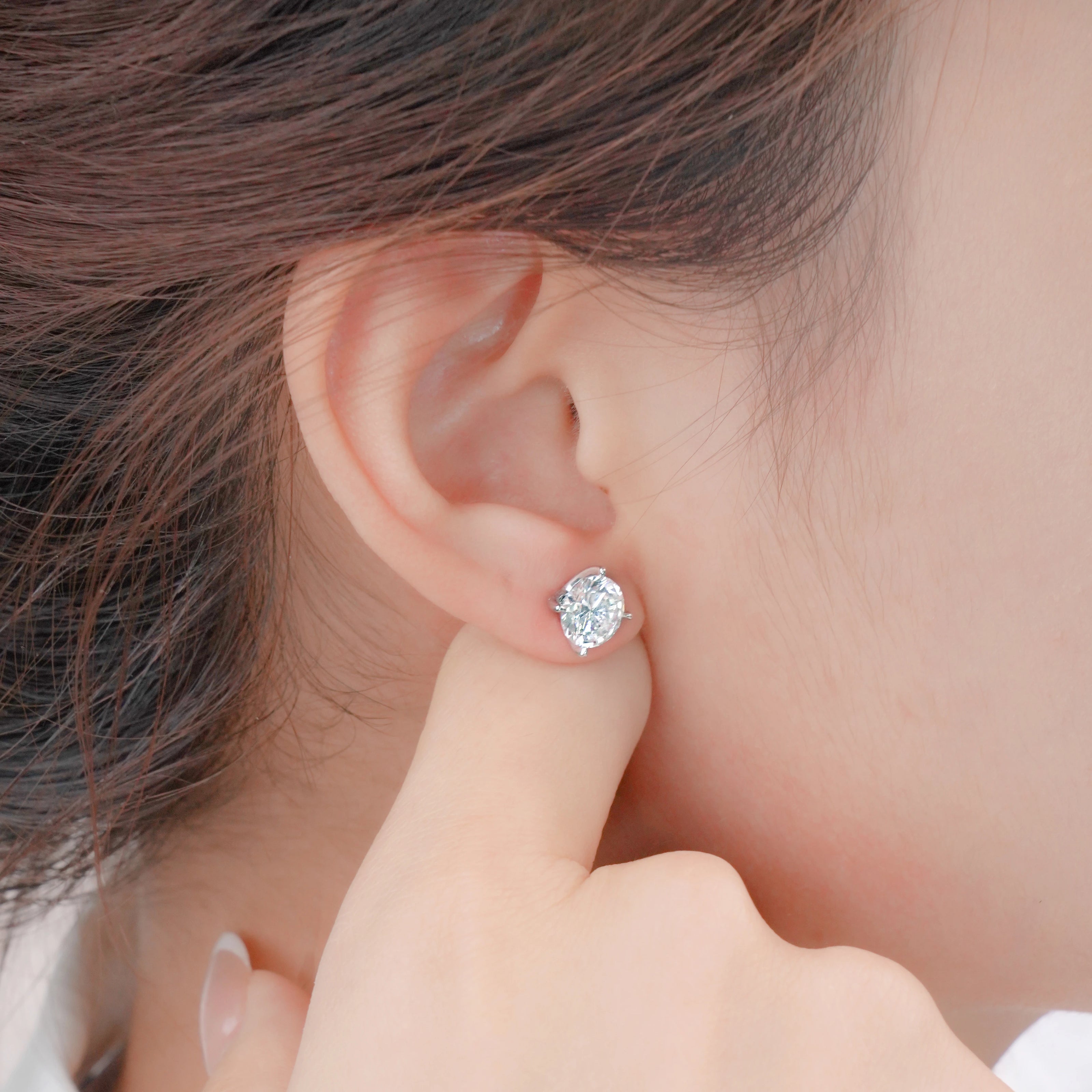 悦意系列四爪钻石耳环  (1.0/2.0/3.0ct)