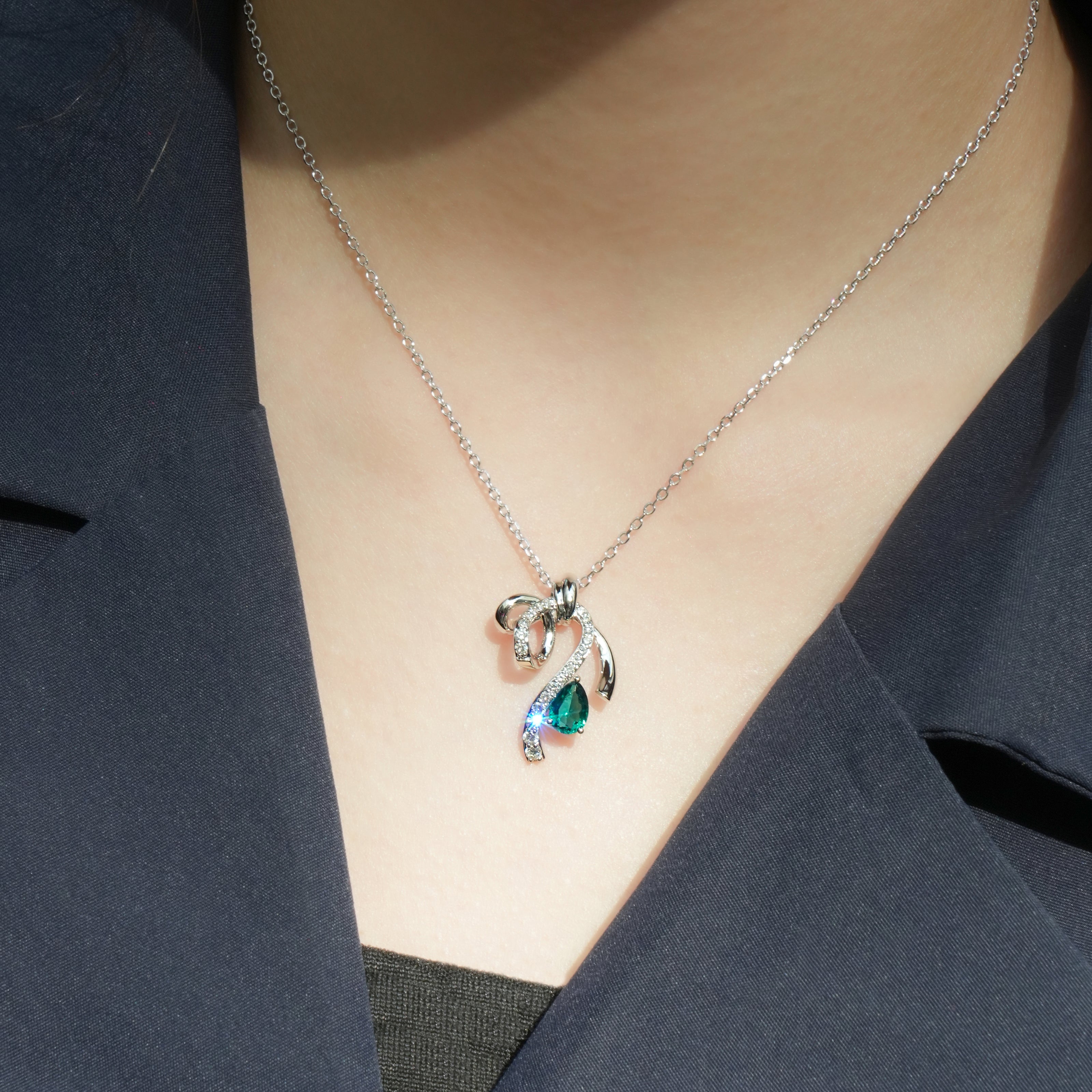 Ribbon Gift Necklace — Forest Green