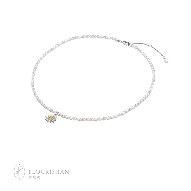 SUNLIT DAISIES - PEARL NECKLACE