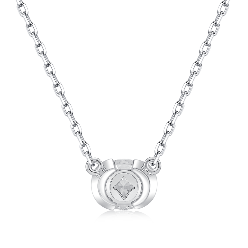 EMBRACE NECKLACE
